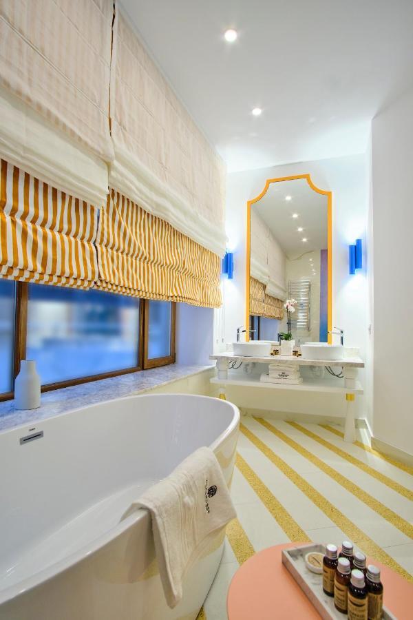 Vilacrosse Boutique Inn Бухарест Экстерьер фото